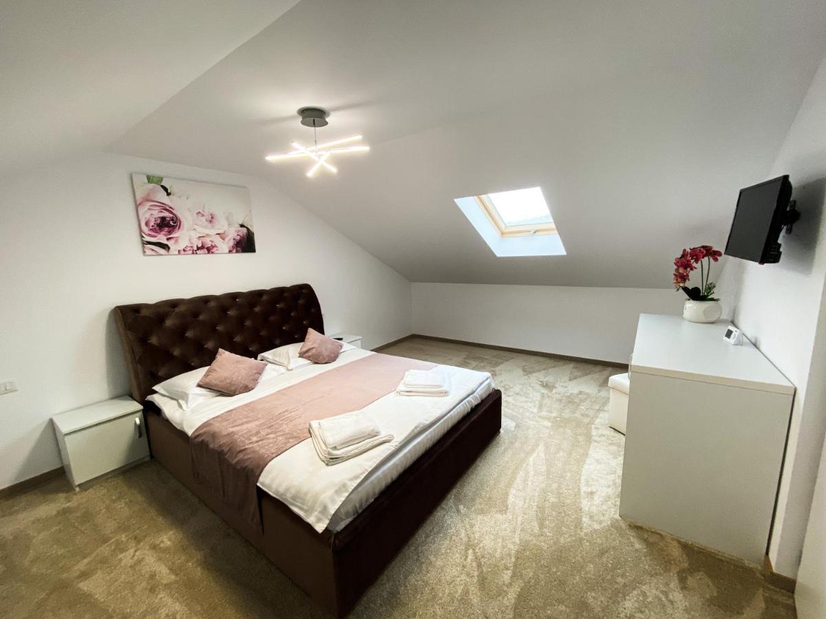 Casa Ina Hotel Moisei Eksteriør billede