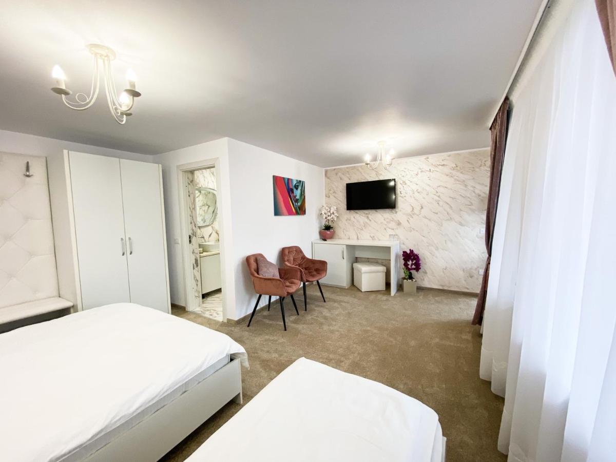 Casa Ina Hotel Moisei Eksteriør billede